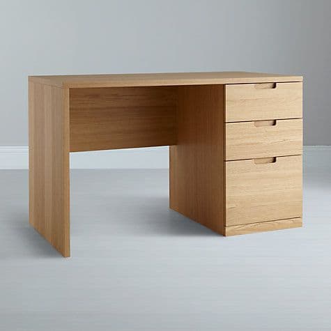 Bureau classique avec tiroirs